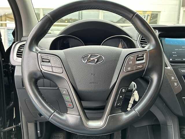 Hyundai SANTA FE 2.4 2WD TREND PDC Klimaaut. Navi Kamera