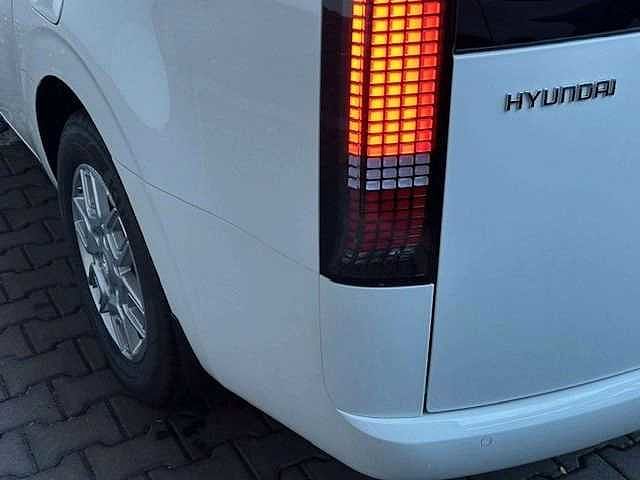 Hyundai STARIA Trend 2.2l 177PS Navi/360°Kamera/9-Sitze!