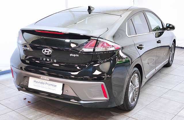 Hyundai IONIQ Plug-in Hybrid 1.6 GDI Prime Leder Nav LED