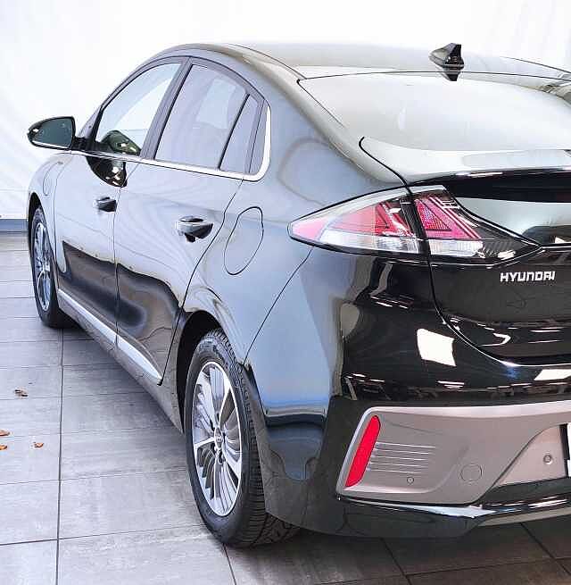 Hyundai IONIQ Plug-in Hybrid 1.6 GDI Prime Leder Nav LED