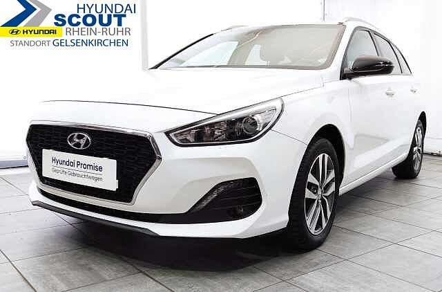 Hyundai i30 Kombi 1.4 YES! Navi SHZ PDC