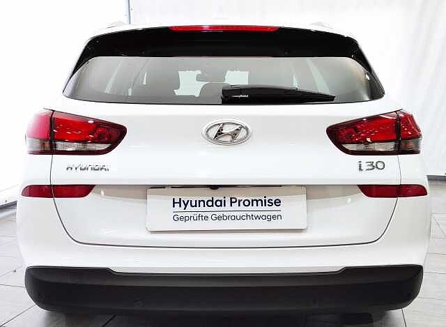 Hyundai i30 Kombi 1.4 YES! Navi SHZ PDC