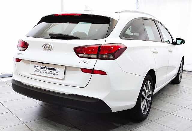 Hyundai i30 Kombi 1.4 YES! Navi SHZ PDC