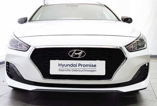 Hyundai i30 Kombi 1.4 YES! Navi SHZ PDC