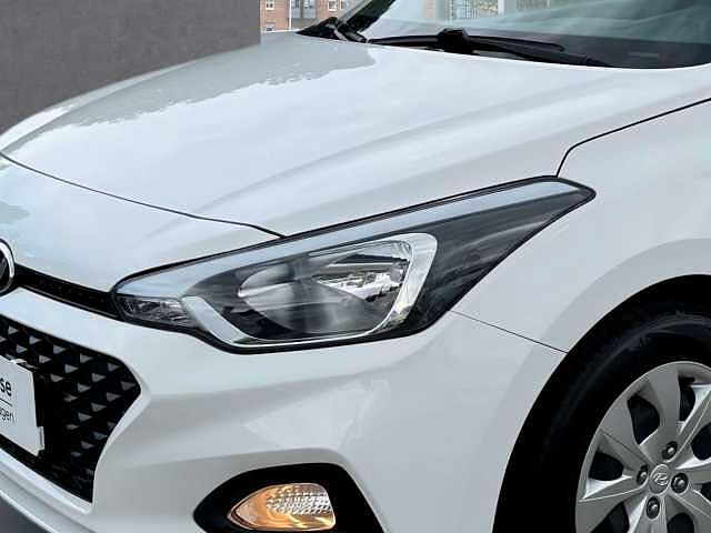 Hyundai i20 1.2B 67PS M/T Select Klima