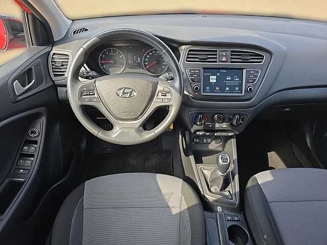 Hyundai i20 YES! 1.2 EU6d-T Apple CarPlay Android Auto DAB SHZ LenkradHZG Spurhalteass. Alar