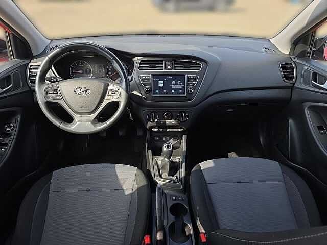 Hyundai i20 YES! 1.2 EU6d-T Apple CarPlay Android Auto DAB SHZ LenkradHZG Spurhalteass. Alar