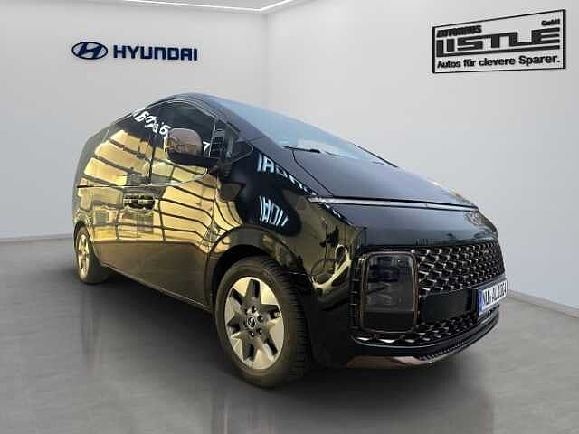 Hyundai STARIA 7-Sitzer 2.2 CRDi 8AT 2WD (177PS) SIGNATURE inkl. ISG Panoramadach (brass chrome