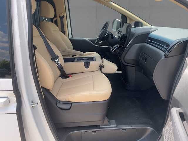 Hyundai Staria 9-Sitzer 2,2 CRDi 8 A/T 4WD (177PS)