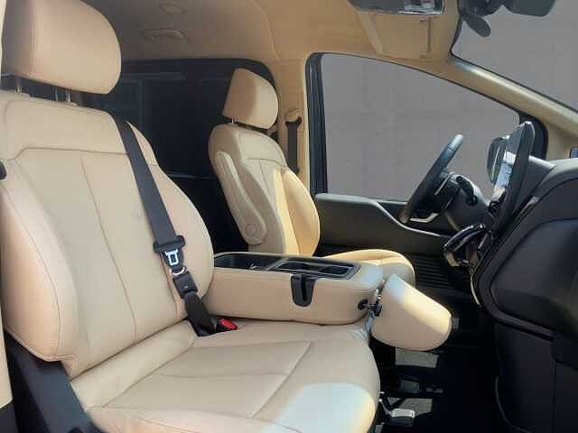 Hyundai Staria 9-Sitzer 2,2 CRDi 8A/T 2WD (177 PS)