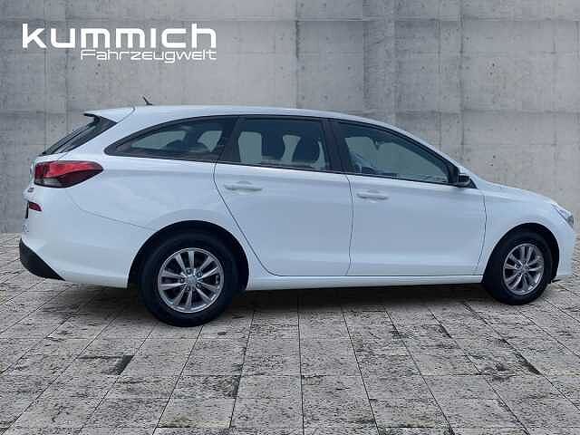 Hyundai NEW i30 Kombi (MJ19) 1.4 Benzin, M/T SELECT