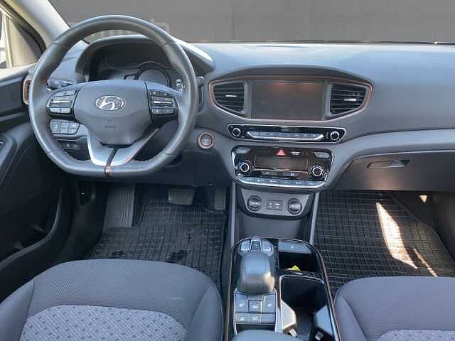 Hyundai IONIQ EV PREM 28KWH STYLE