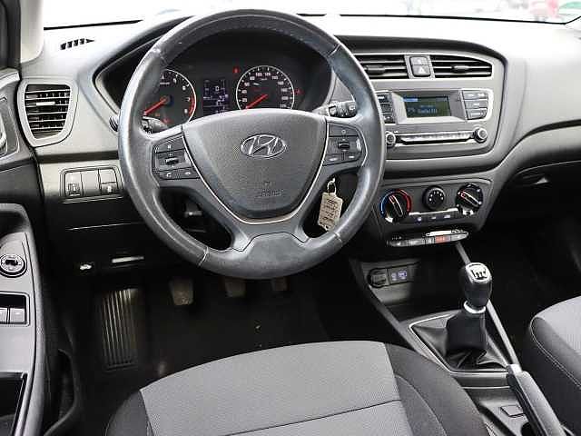 Hyundai i20 1.2 Classic 75PS 5 trg. Radio Klima USB ABS