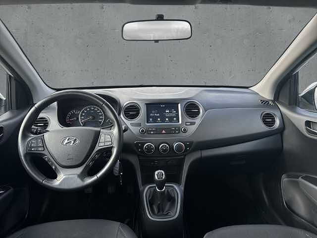 Hyundai i10 1.0 Trend 1.Hand Klima CarPlay SHZ Allwetter Beschädigt