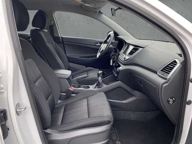 Hyundai TUCSON 1.6 Classic Navi Sitzheizung PDC Tempomat