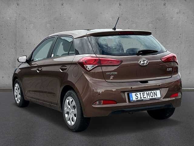 Hyundai i20 1.2 Trend SHZ LenkradHZG Spurhalteass. Alarm Temp PDC