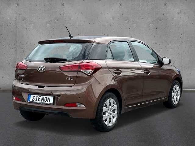 Hyundai i20 1.2 Trend SHZ LenkradHZG Spurhalteass. Alarm Temp PDC