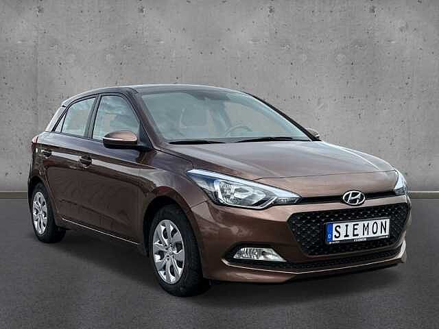 Hyundai i20 1.2 Trend SHZ LenkradHZG Spurhalteass. Alarm Temp PDC