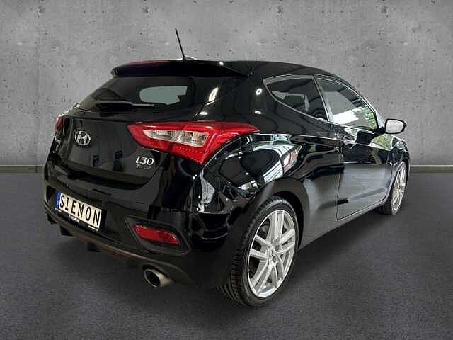 Hyundai i30 1.6 Turbo Coupe Navi Xenon Pano SmartKey PDC SHZ BT LM18