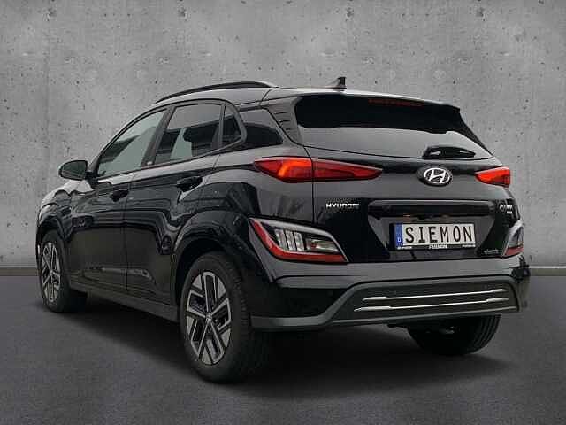 Hyundai KONA FL MJ21 TREND 11kw OBC Navigationspaket Soundsystem LED Scheinwerferreg.