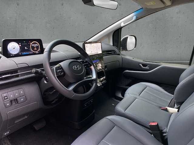 Hyundai STARIA 2.2 CRDi AT 4WD 9-Sitzer PRIME Parkpaket Navi digitales Cockpit Klimasitze