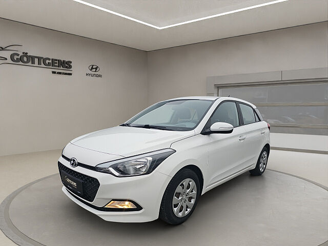 Hyundai i20 1.2 GO KLIMA RADIO-CD MP3 ZV