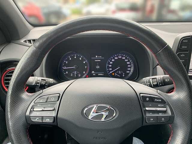 Hyundai KONA 1.0 T-GDI YES! Plus Navi/LED/1Hand