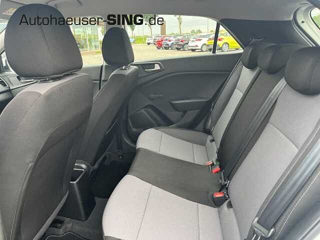 Hyundai i20 Select Klima 1. Hand Tagfahrlicht ESP