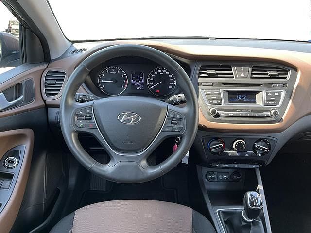 Hyundai i20 Coupe TREND 1.4 M/T Allwetter KLIMA SHZ L...
