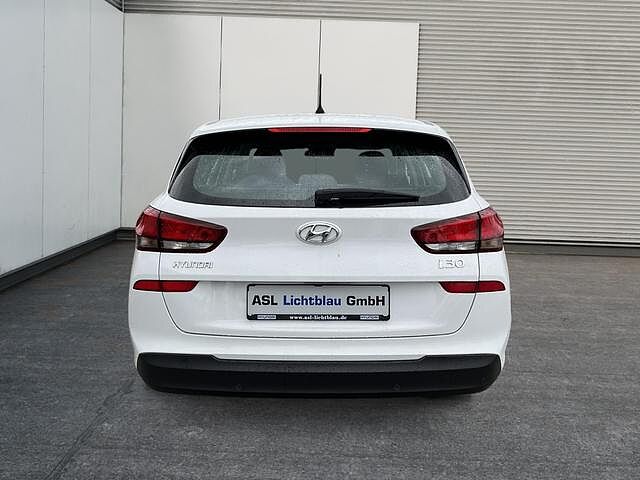 Hyundai i30 Kombi Select 1.4 M/T 1.4