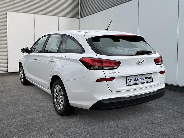 Hyundai i30 Kombi Select 1.4 M/T 1.4