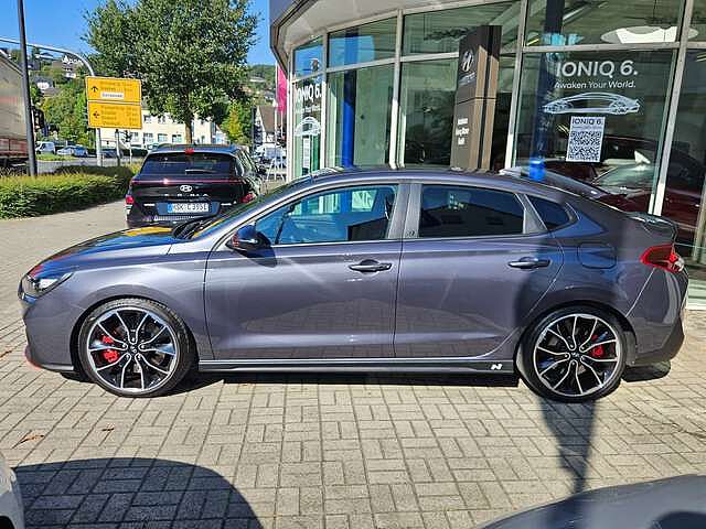 Hyundai i30 Fastback N Fastback N Perform. 2.0 T-GDI Komfort-, Navi-Paket