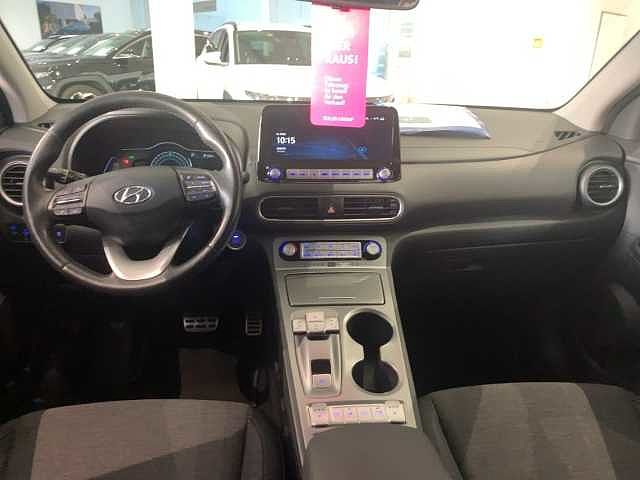 Hyundai KONA EV100 Navi 17'' Rkf Klimaaut SHZ Temp PDC Soundsystem