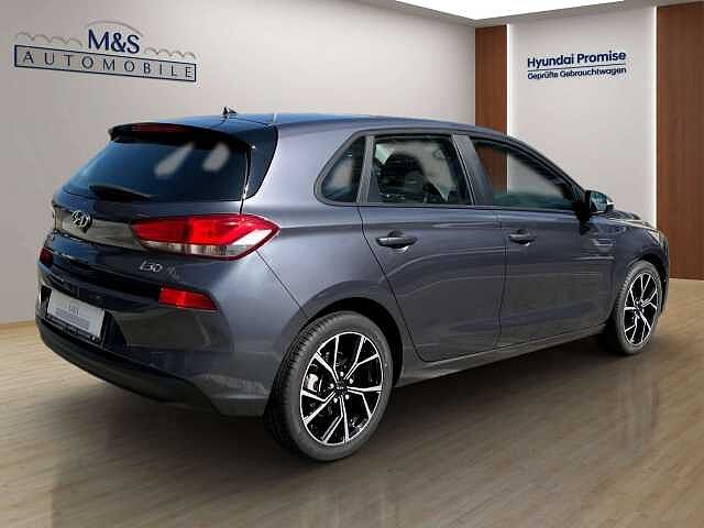 Hyundai i30 1.4 Select*KLIMA*PDC*TEMPOMAT*