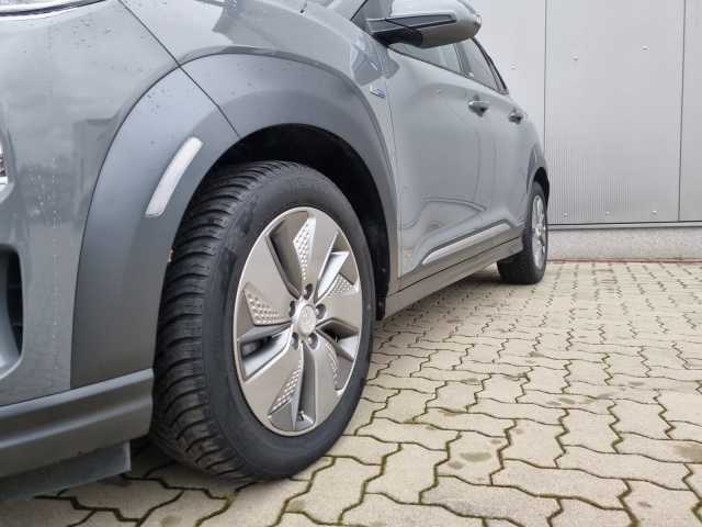 Hyundai KONA Elektro 39kWh ADVANTAGE ALLWETTER ab 178¤ Mtl.*