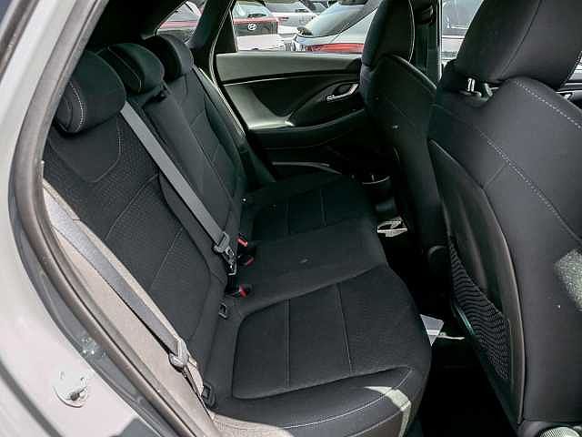 Hyundai i30 N N Line -Navi-Keyless-Rückfahrkam.-Fernlichtass.-LED-hinten-LED-Tagfahrlicht-