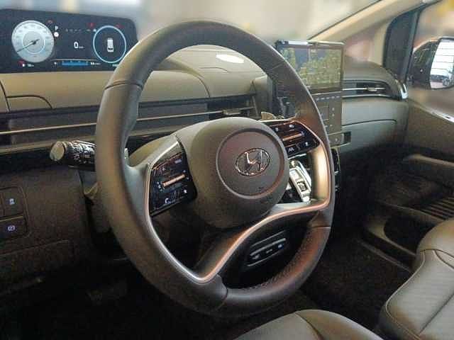 Hyundai STARIA Prime 9-Sitzer -PDC vorne+hinten-Navi-Sitzheiz-Lenkradheiz-Klimaautomatik-Rückfa