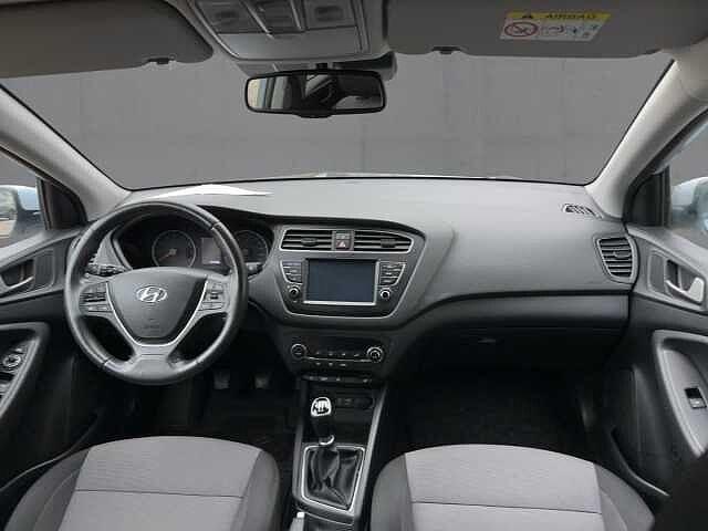 Hyundai i20 Style blue PDC*SHZ*LHZ*RADIO*KLIMA*USB