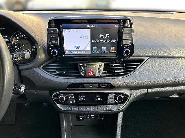 Hyundai i30 Kombi KOMBI 1.6 CRDi YES! KAMERA+NAV+PDC+CARPLAY++