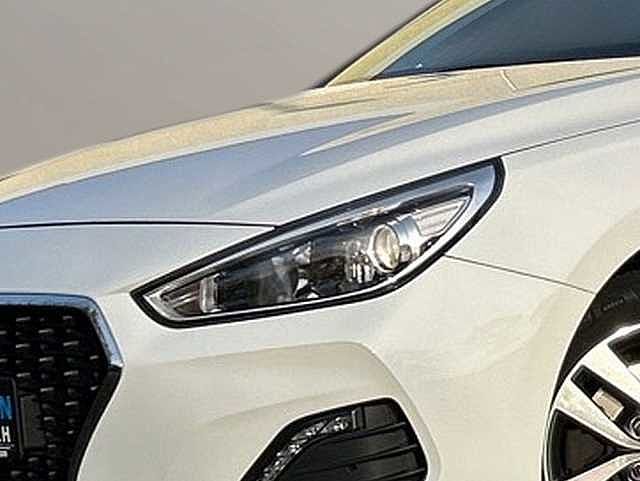 Hyundai i30 Kombi KOMBI 1.6 CRDi YES! KAMERA+NAV+PDC+CARPLAY++