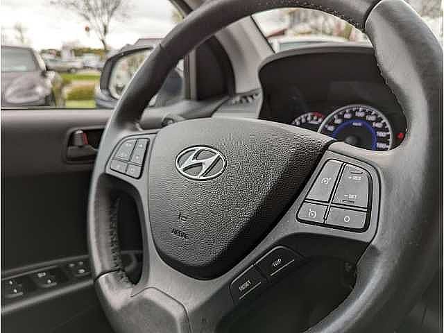 Hyundai i10 Trend 1.0 SHZ LenkradHZG Alarm Temp Speedlimiter Klima el.SP Spieg. beheizbar
