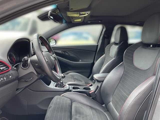 Hyundai i30 Fastback N Fastback N Performance 2.0 Turbo Komfort-, Navi-Paket, Glas-Schiebedach, Querstr