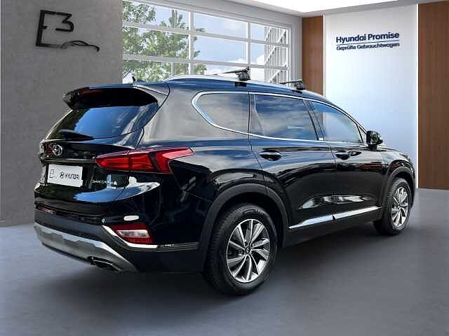 Hyundai SANTA FE 2.4 GDI 4WD 6-AT Style Panorama-Schiebedach