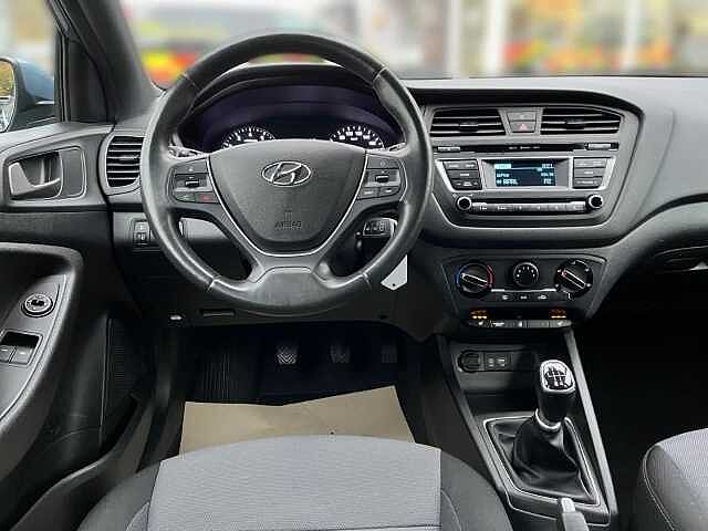 Hyundai i20 1.0 Benzin 5-MT Sondermodell YES!