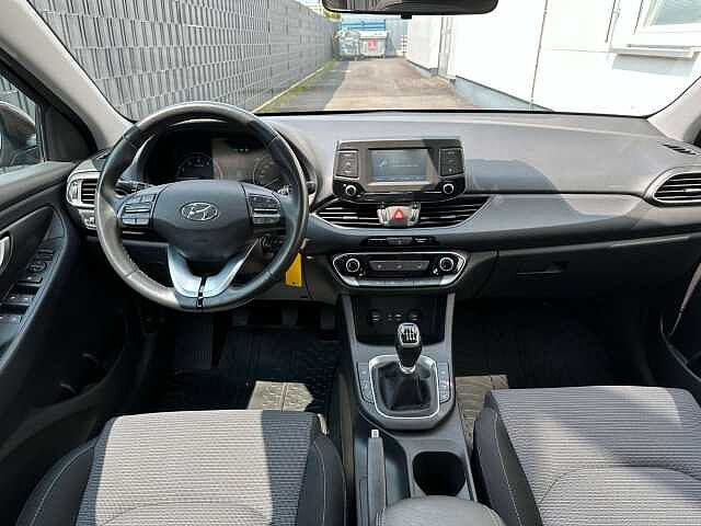 Hyundai i30 1.0 TGDi+KLIMA+KAMERA+8-FACH