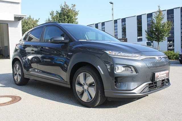 Hyundai KONA Elektro 39,2 kWh ADVANTAGE WÄRMEPUMPE/NAVI/KAMERA/DAB+