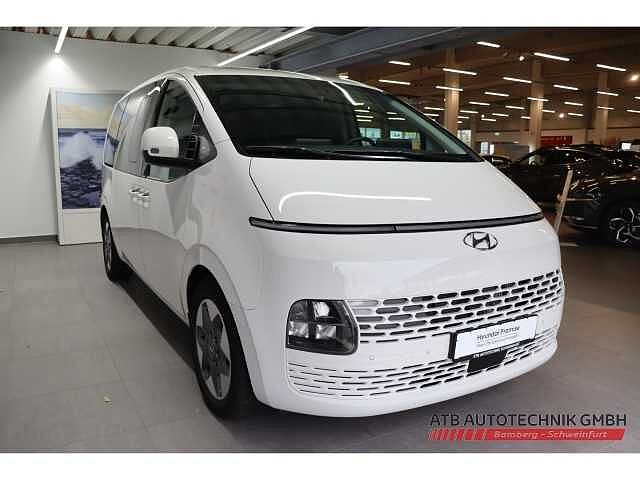 Hyundai STARIA Prime 2.2 CRDi 2WD Park-Paket El. Panodach Navi 360 Kamera