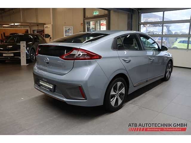 Hyundai IONIQ Elektro EV 28 kWh SOH 100% Style Navi Sound LED ACC Apple CarPlay