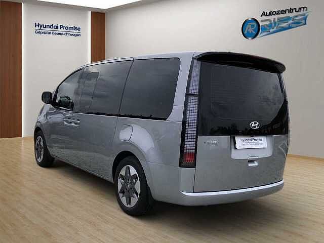 Hyundai STARIA Diesel Frontantrieb Automatik (130kW/177Ps) *Easy Access-Paket* *Panorama-Glasda