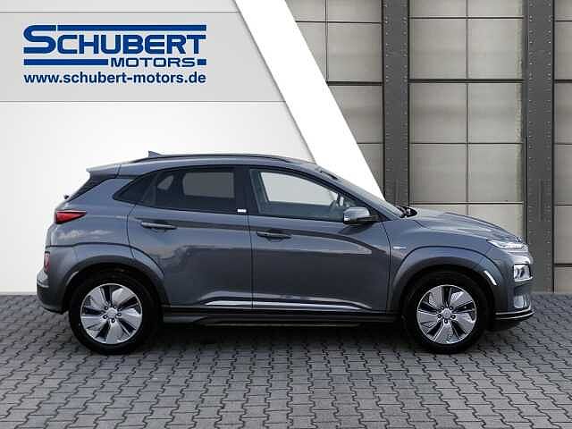 Hyundai KONA Elektro Advantage NAVI KAMERA SHZ PDC DAB   TEMPOMAT